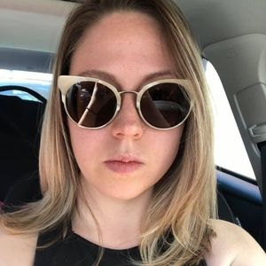 Meet your Posher, Nikki